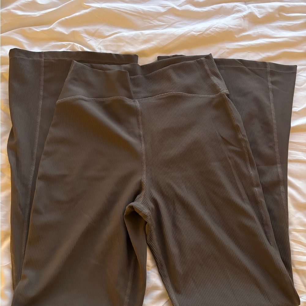 Old Navy Women's Ribbed Olive Leggings